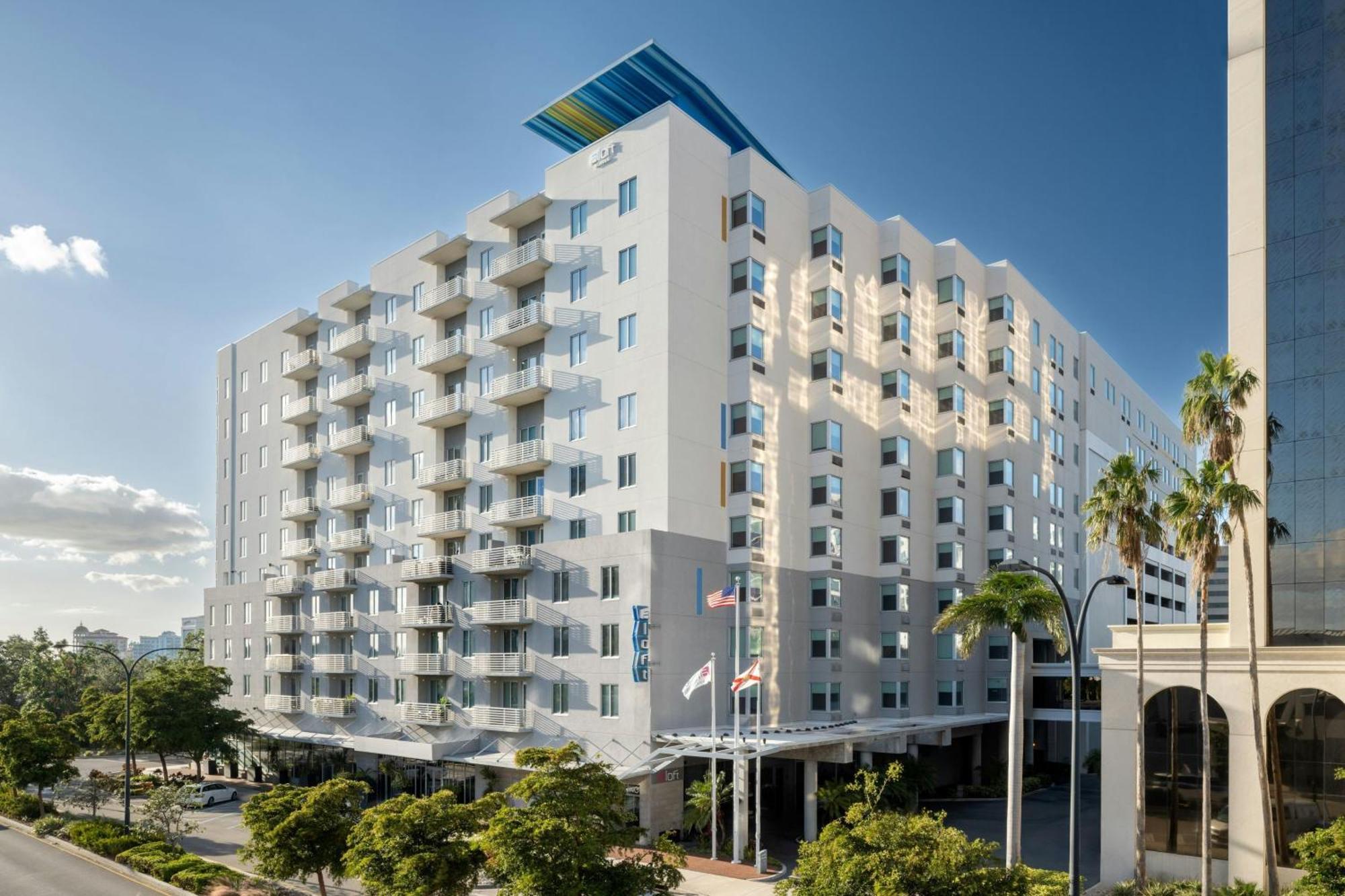 Aloft Sarasota Hotel Exterior photo