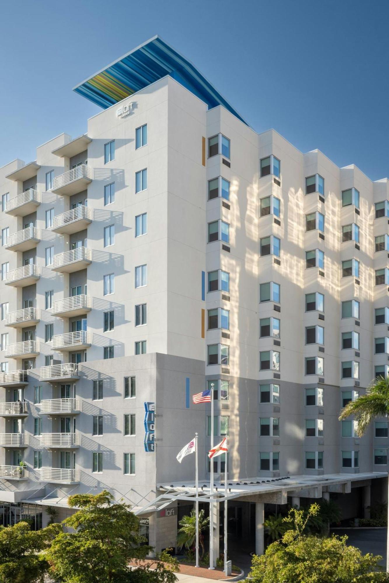 Aloft Sarasota Hotel Exterior photo
